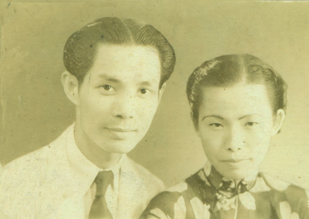 林帝镜与夫人何灵洁合照 height=