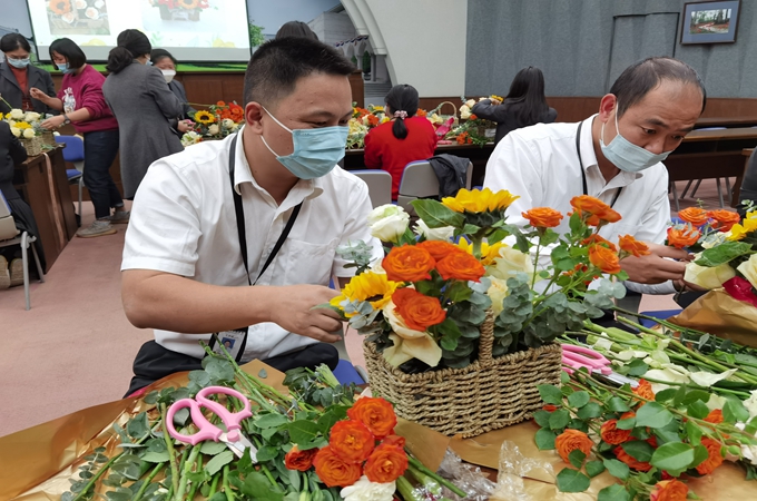 插花艺术学习交流活动现场